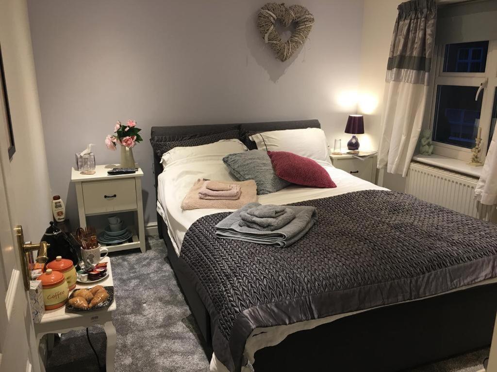 Bed and Breakfast Redwing Rise Royston  Esterno foto